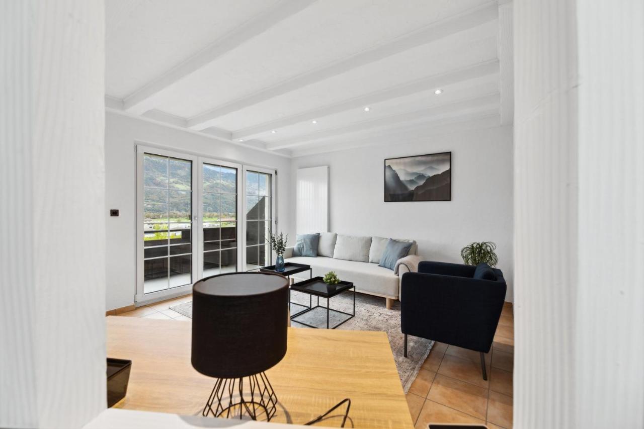 Sonniges Apartment Mit Traumhaftem Bergblick Buchs  Extérieur photo